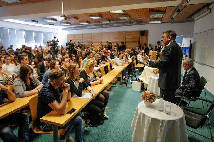 Pogovor predsednika republike in avstrijskega predsednika s tudenti Fakultete za drubene vede